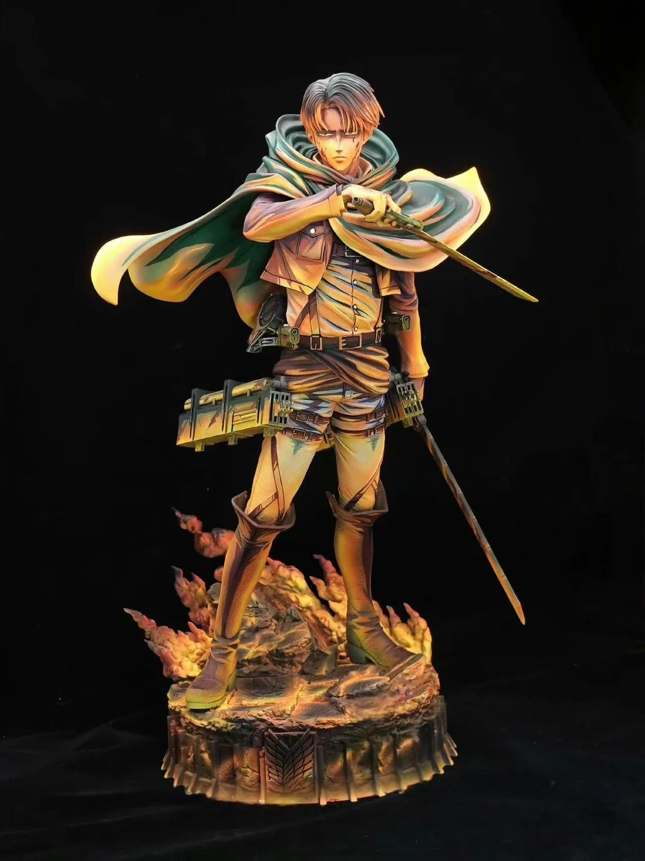 2d comic color comic attack on titan figure repaint-levi