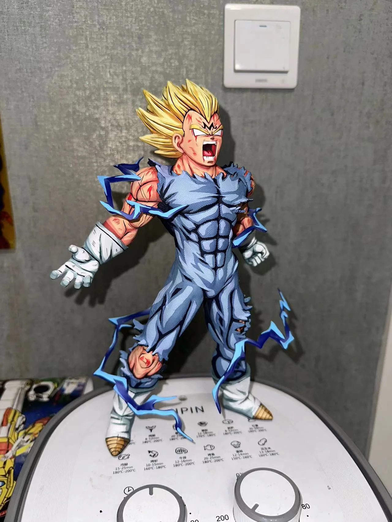 Dragon ball blew vegeta comic color repaint figure - Image 4