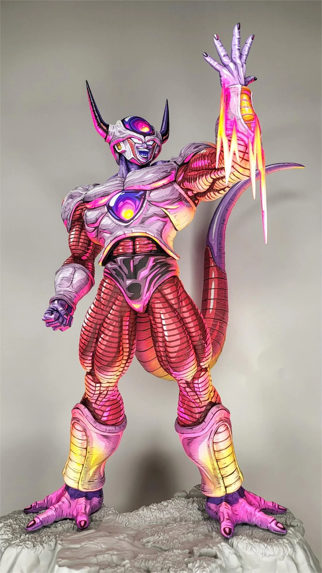 DragonBall Frieza GK statue manga color repainting - Image 4