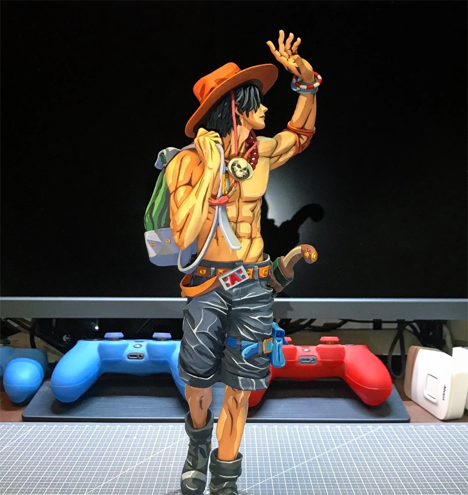 One Piece Anime coating Comic color effect model .Portgas·D· Ace - Image 3