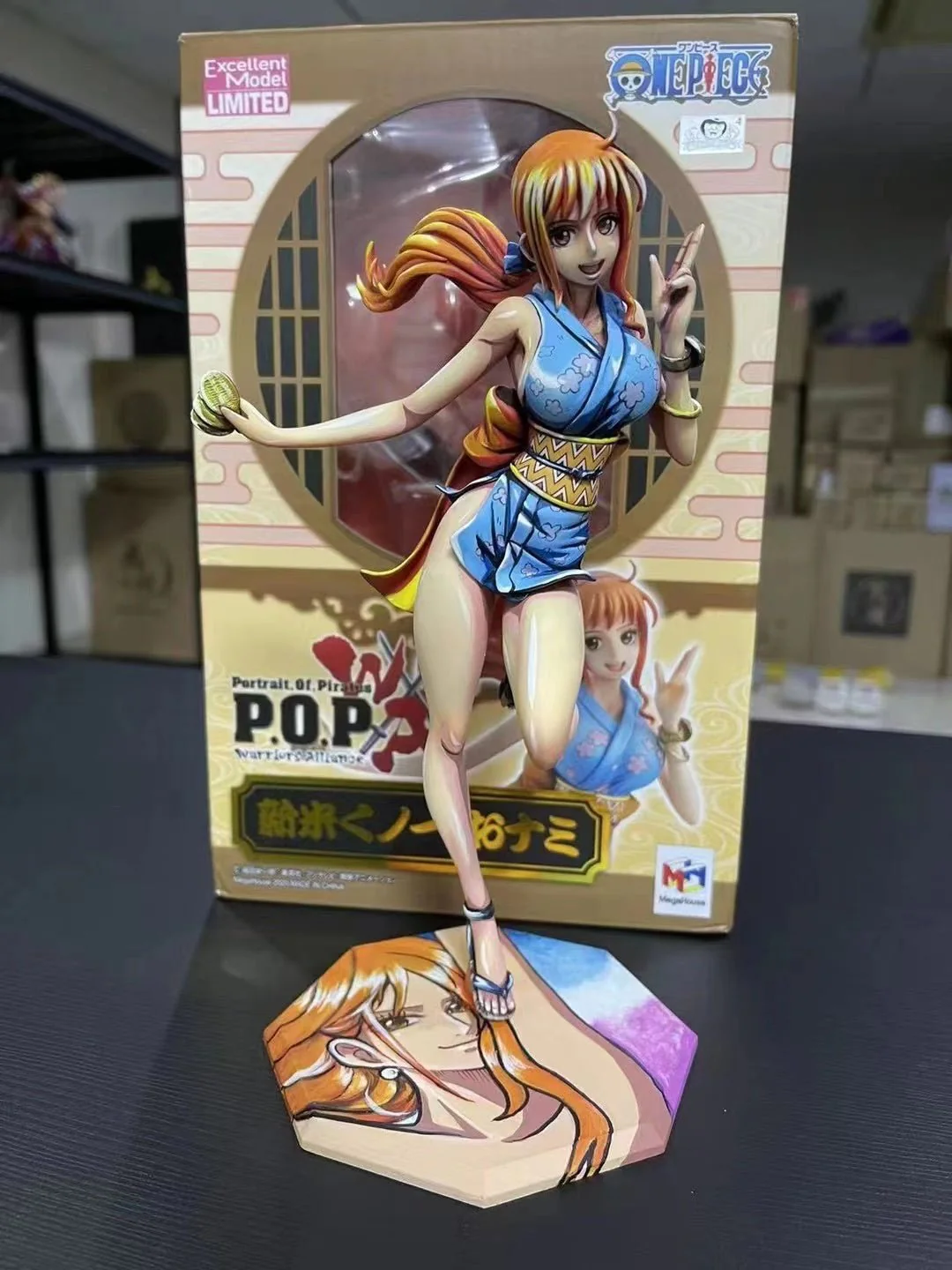 One Piece girls coating Comic color effect Figure model - Image 9